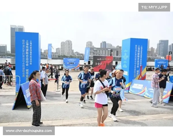 广西残健融合赛事启动 视障选手试举引领安全标准升级 广西残健融合赛事启动 视障选手试举引领安全标准升级