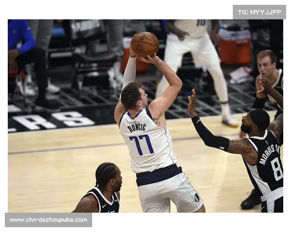 东契奇首次以客队球员身份回达拉斯,独行侠战湖人 东契奇首次以客队球员身份回达拉斯,独行侠战湖人